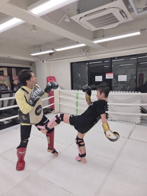 ローキックされても教えます！ShimokitaGYMの愛あるパーソナルトレーニング！