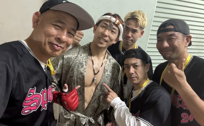 🥊【誇りの激闘】小林司、KNOCK OUTで強豪ムン・メイキアと死闘！判定負けも魂のファイト