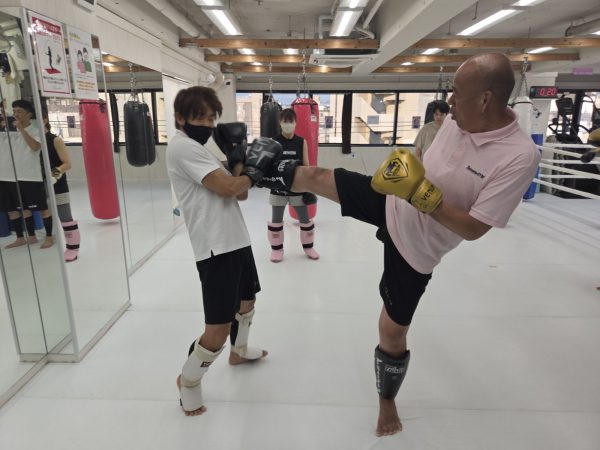 🥊 ヌンポントレーナーの“愛のある指導”