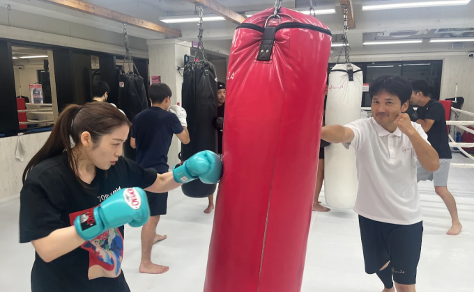 金曜夜は“自分革命”の時間——キックボクシングで週末を変える！